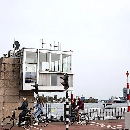 Sweets - Westerdoksbrug * أمستردام